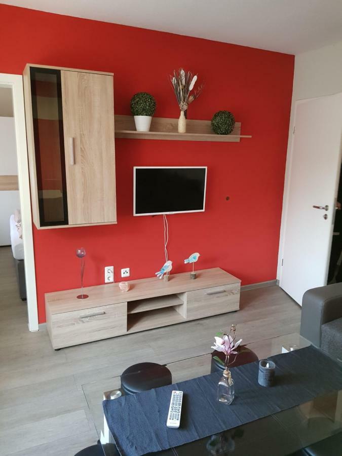 Nicky Apartment Емден Екстериор снимка